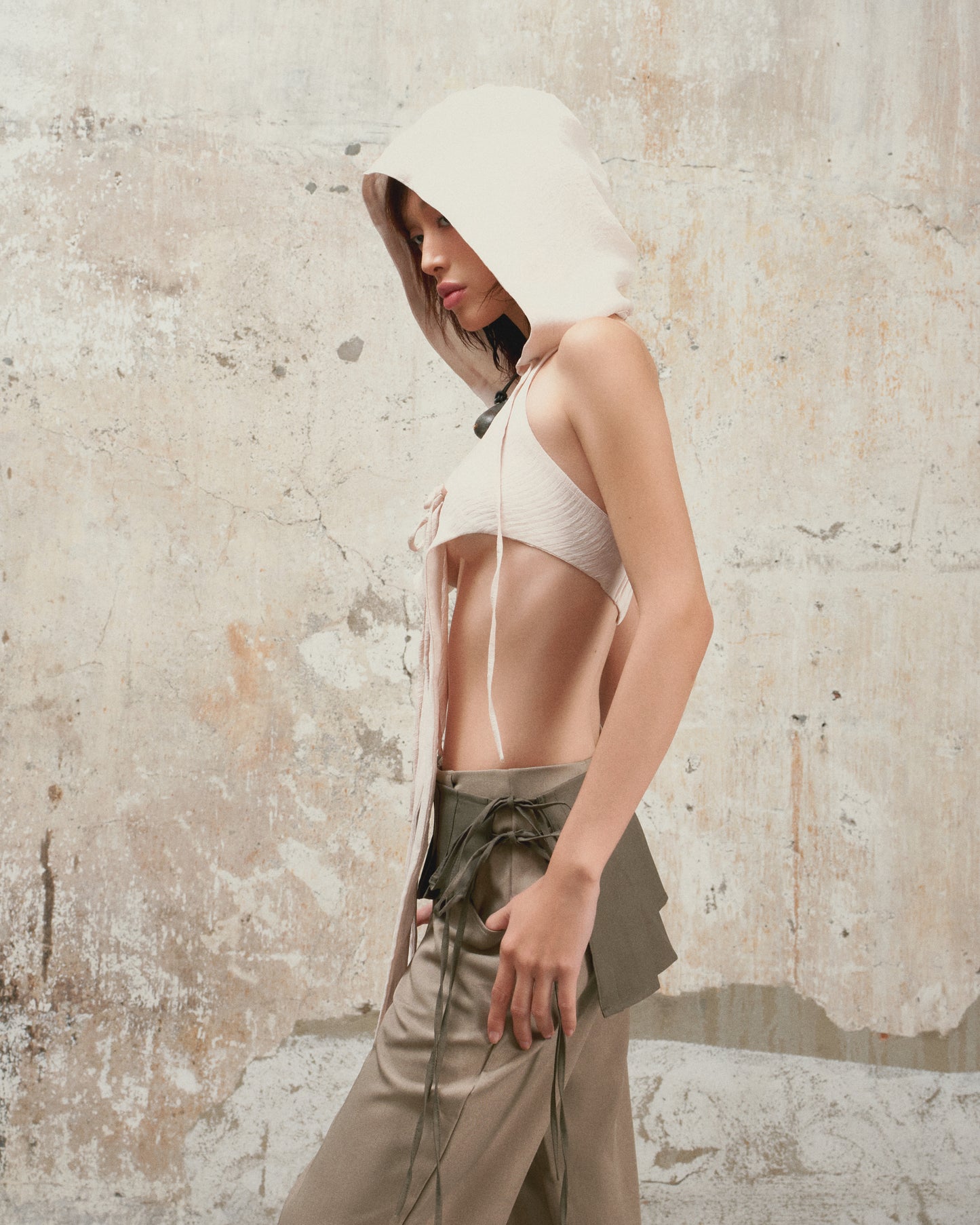 HOODED WRAP TOP